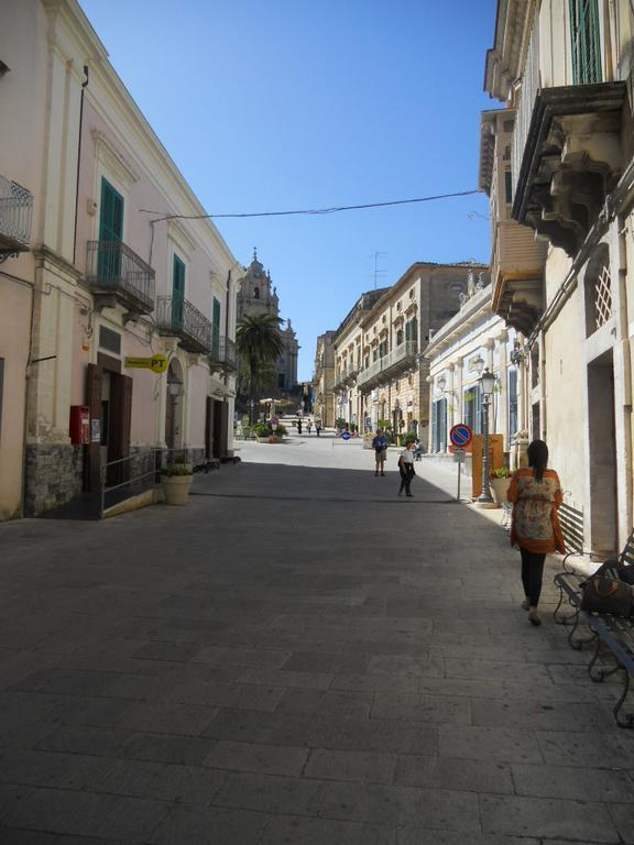 Epoca - Camere Con Stile Ragusa Eksteriør bilde